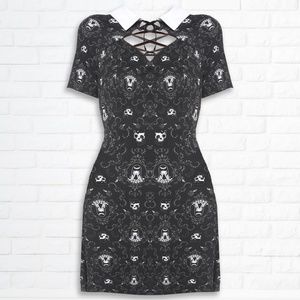 NWT Emily The Strange Gothic Portrait Lace-Up Collar Dress Junior Size M